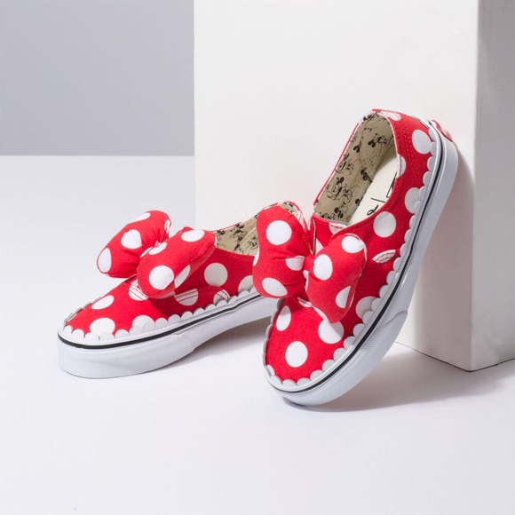 Vans Shoes - 🎈2X HP🎈Vans X Disney Minnie Bow Slip-On ❤️